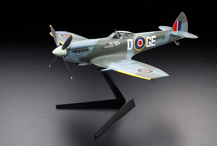 Tamiya Spitfire Mk.XVIe 1/32 60321