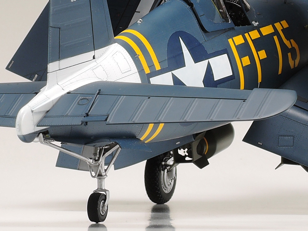 Tamiya Vought F4U-1D Corsair 1/32 60327