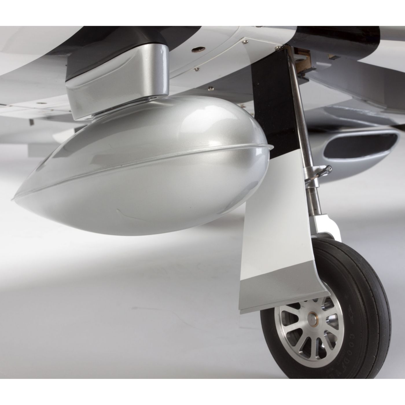 Hangar 9 P-51D Mustang