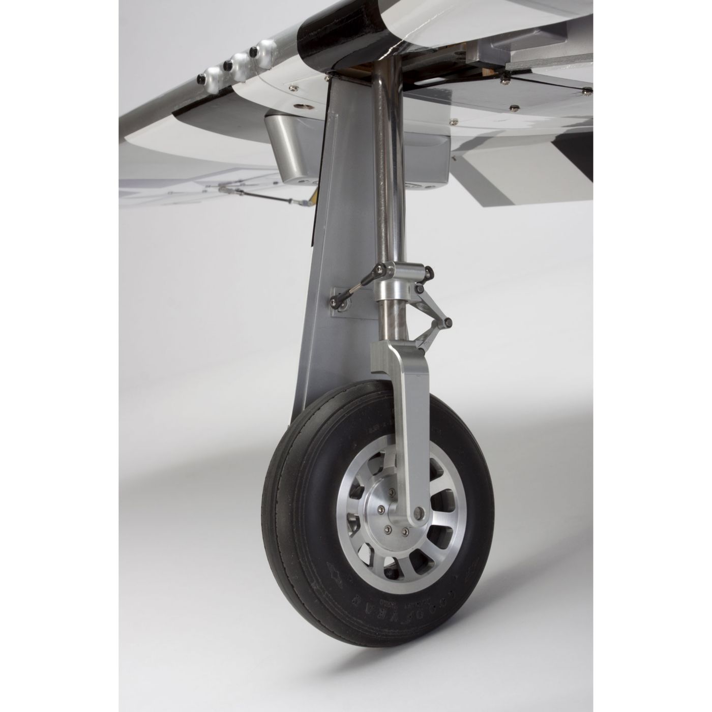 Hangar 9 P-51D Mustang