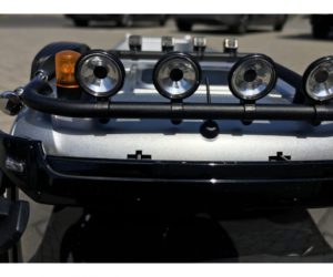 Carson 1:14 M-B Arcos Top Light Holder C907599