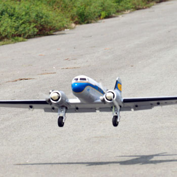 Douglas DC-3 (Lufthansa) 70.8" Wingspan (EP/GP) ARF