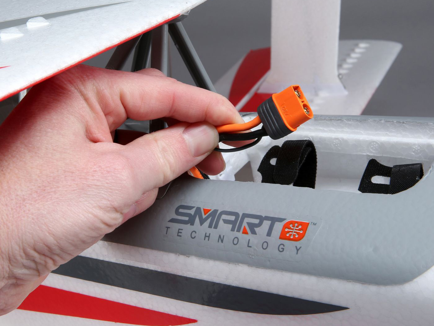 E-Flite Ultimate 3D 950mm SMART BNF Basic w/AS3X & SAFE EFL16550