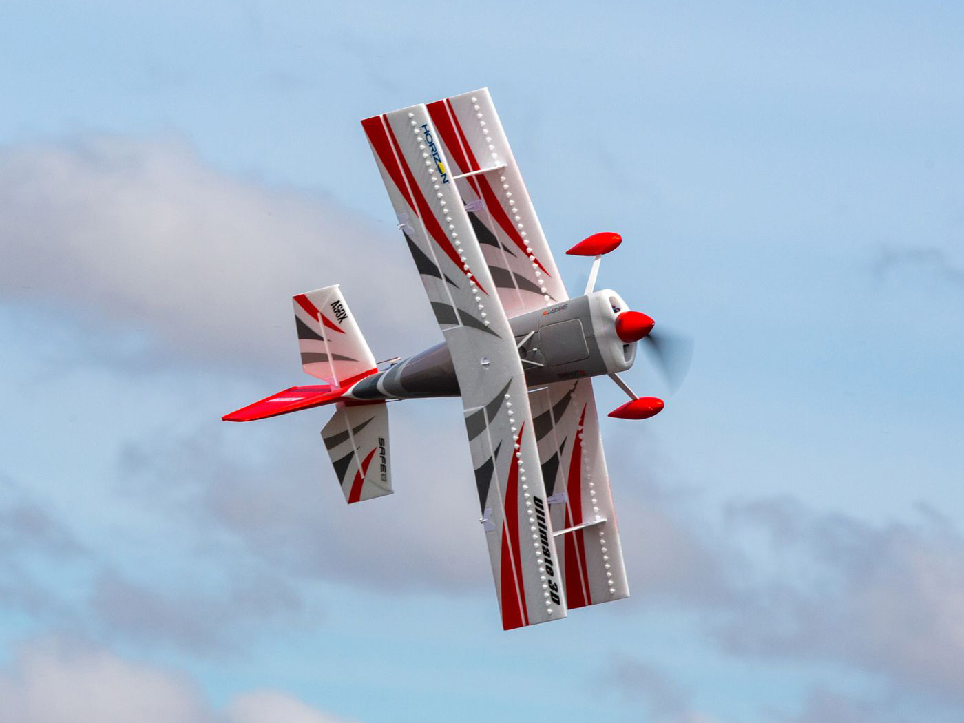 E-Flite Ultimate 3D 950mm SMART BNF Basic w/AS3X & SAFE EFL16550