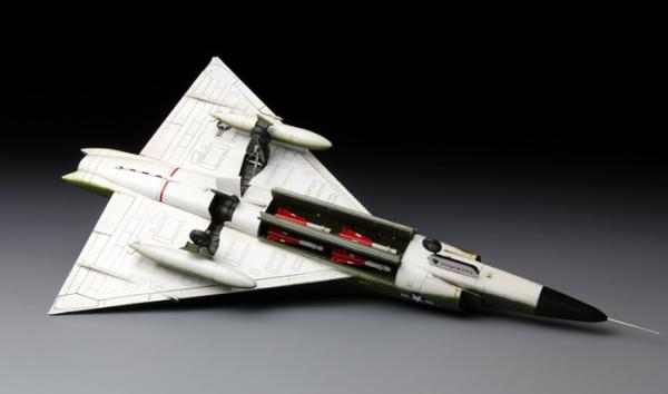 Meng F-102A (CASE XX)