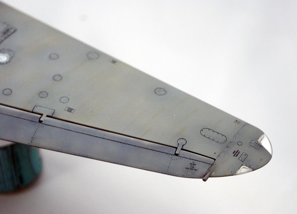 HK Models 1/32 de Havilland Mosquito B Model Kit