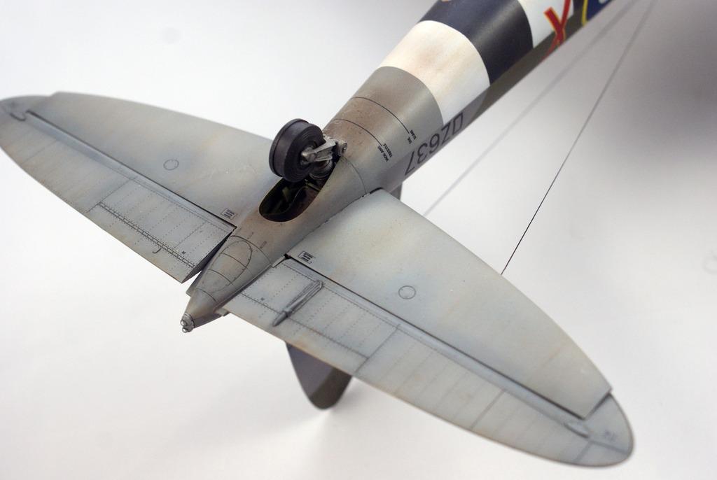 HK Models 1/32 de Havilland Mosquito B Model Kit