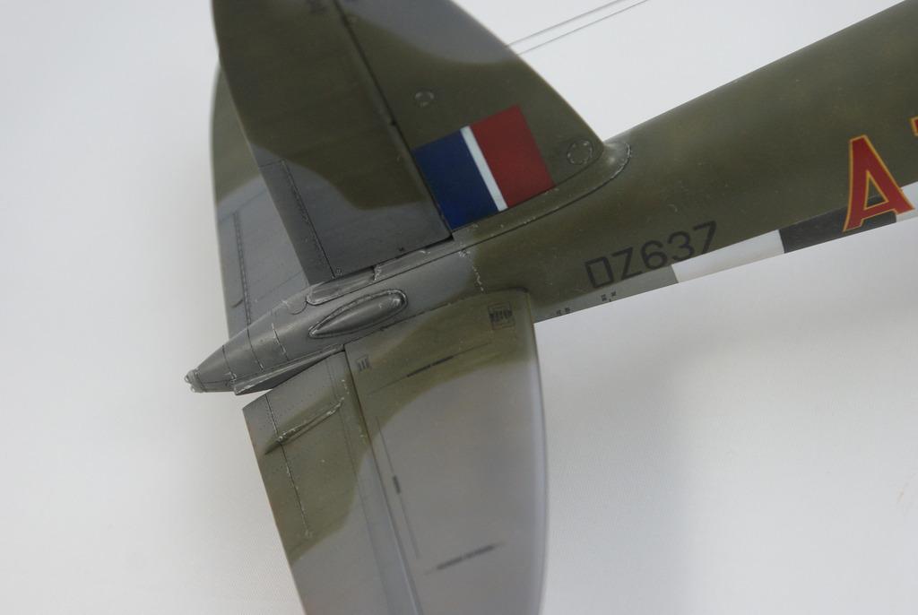 HK Models 1/32 de Havilland Mosquito B Model Kit