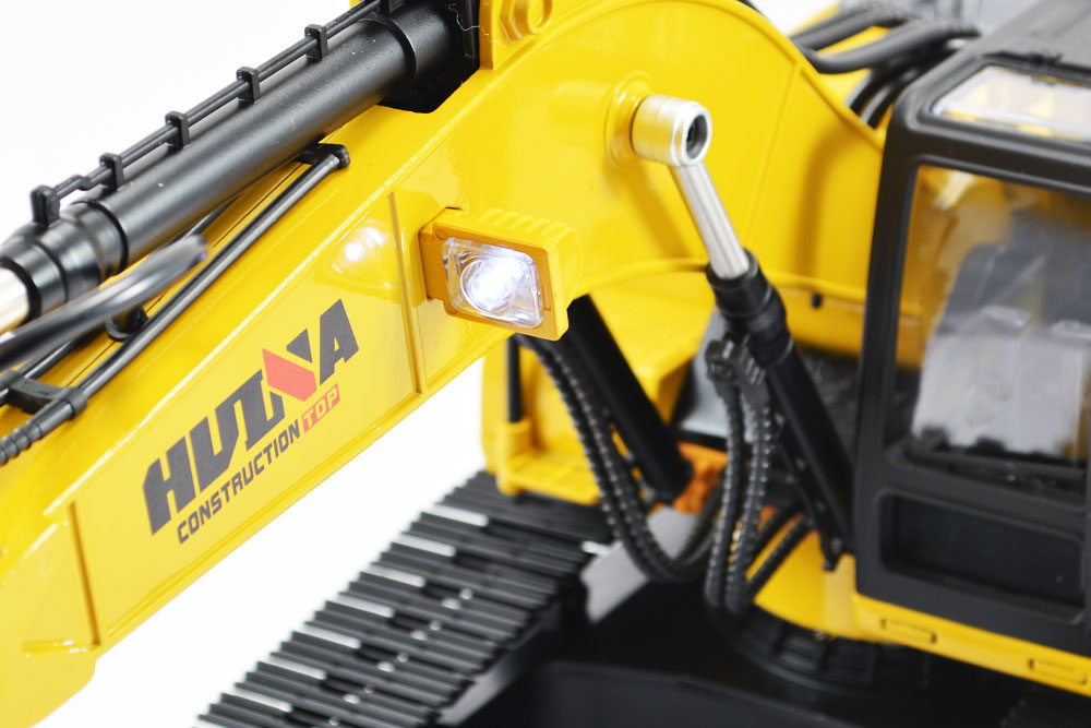 HUINA 1/14 FULL ALLOY 23CH 2.4G EXCAVATOR
