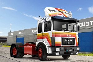 ITALERI 1/24 MAN F8 19.321 2 AXLE MODEL KIT