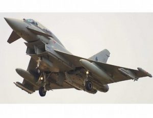 ITALERI 1/72 EUROFIGHTER EF 2000 TYPHOON IIB MODEL KIT