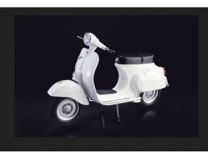 ITALERI 1/9 VESPA PRIMAVERA 125 MODEL KIT