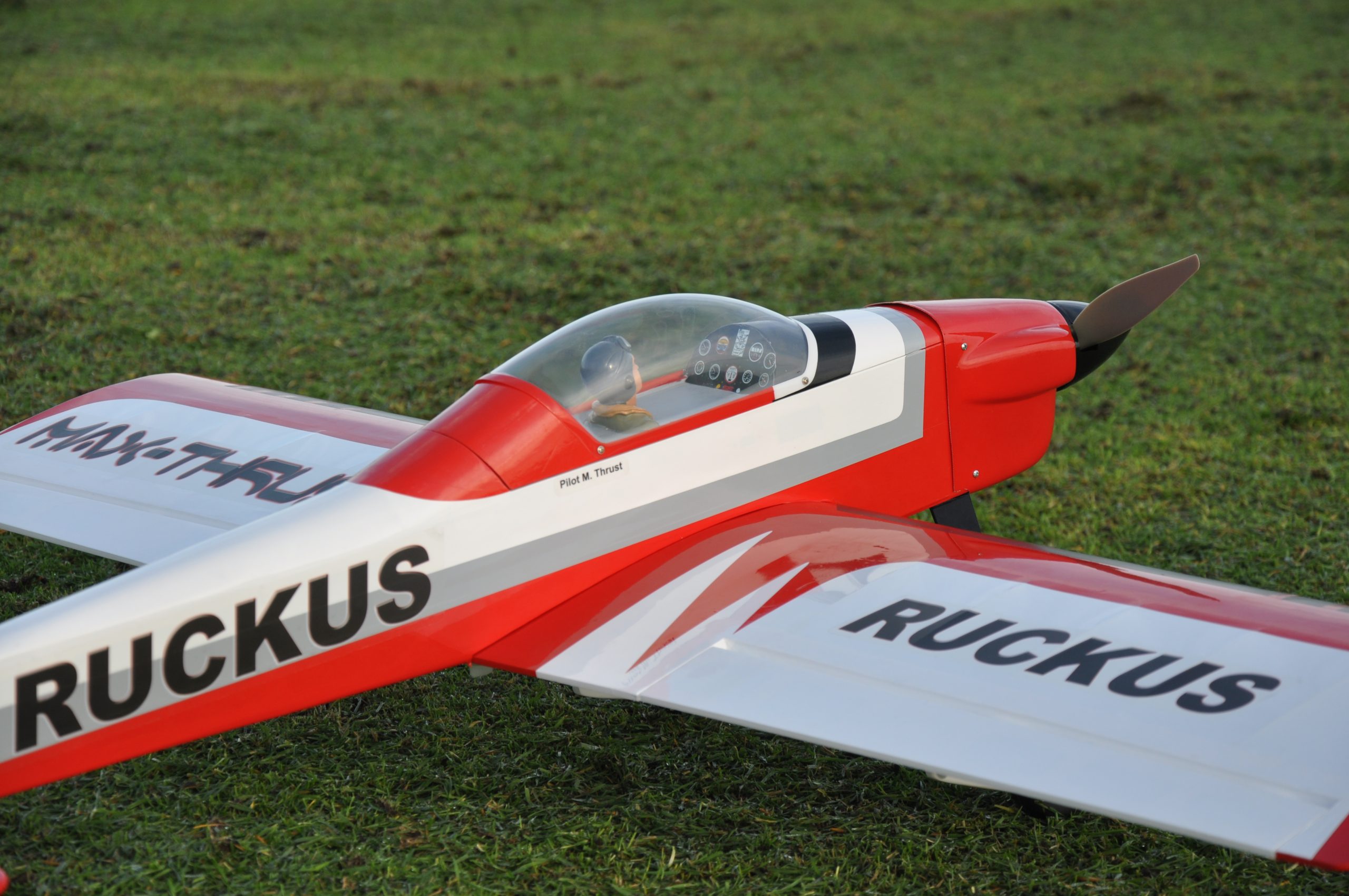 MAX THRUST PRO-BUILT BALSA RUCKUS KIT RED - IC OR ELECTRIC