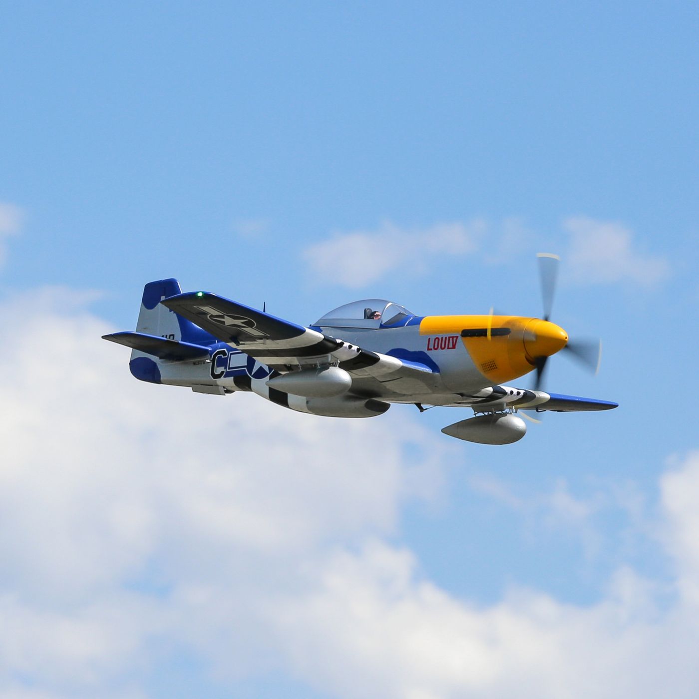 E-Flight P-51D Mustang 1.5m BNF Basic with Smart