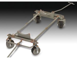 REVELL SPITFIRE IRON MAIDEN ACES HIGH MODEL KIT GIFT SET 1/32