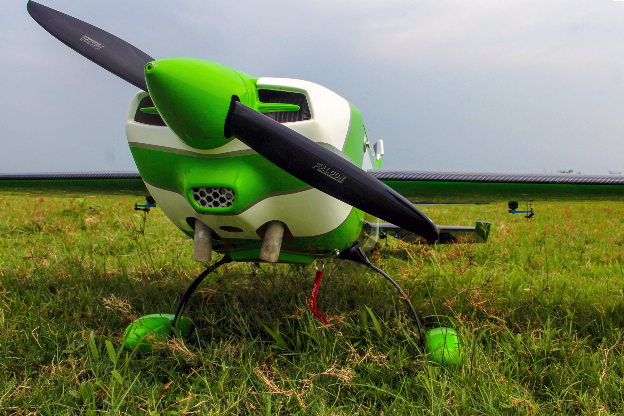 Pilot-RC Extra NG 90IN