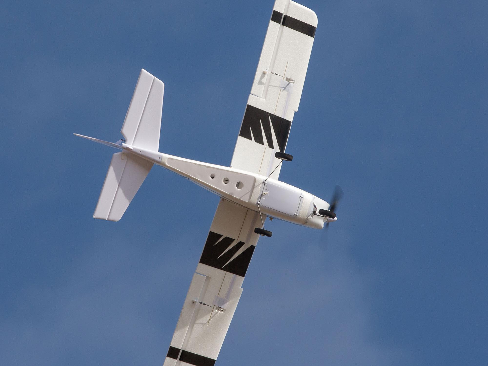 HOBBYZONE APPRENTICE S 2 1.2M RTF BASIC WITH SAFE A-HBZ310001