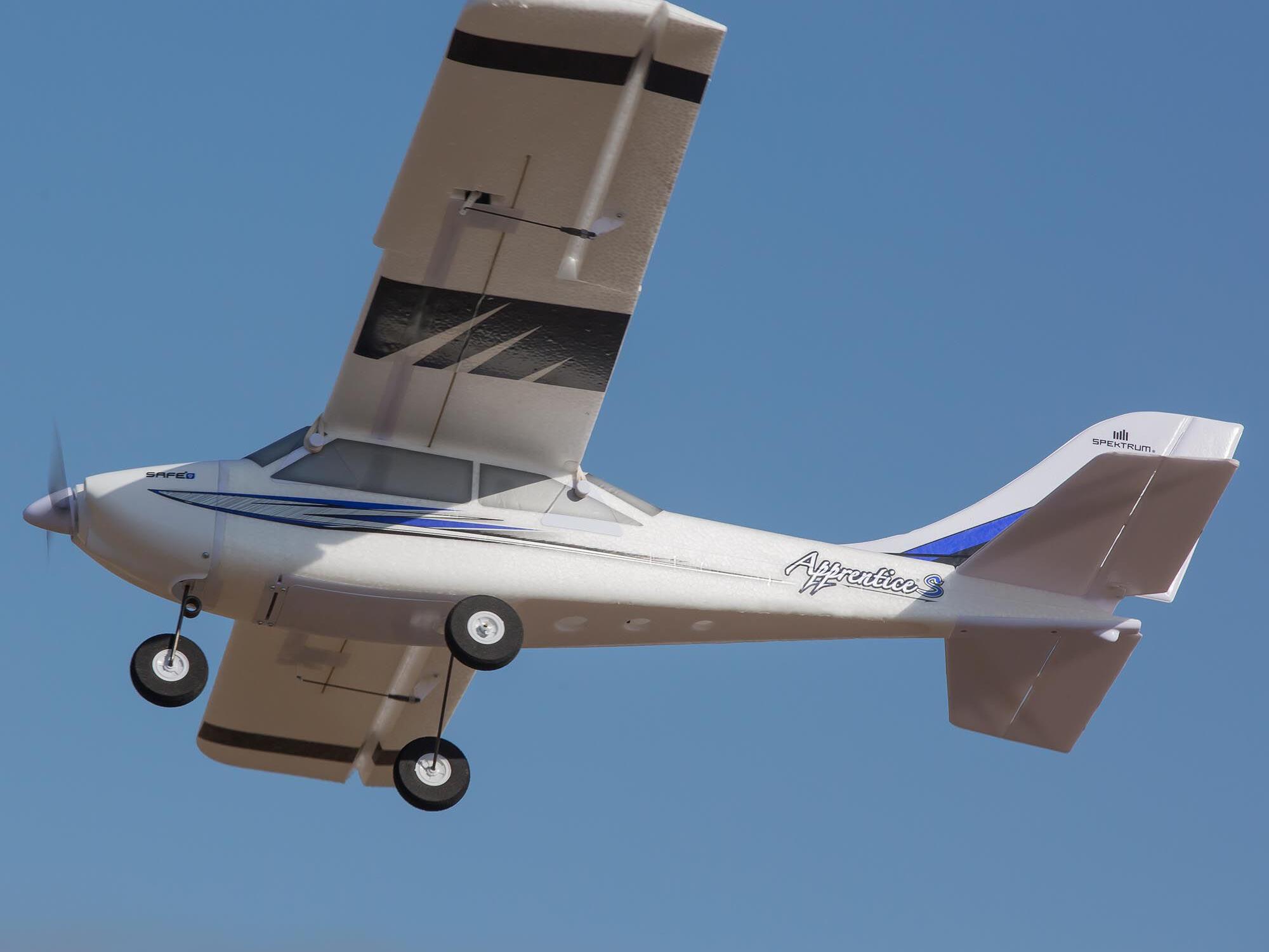 HOBBYZONE APPRENTICE S 2 1.2M RTF BASIC WITH SAFE A-HBZ310001