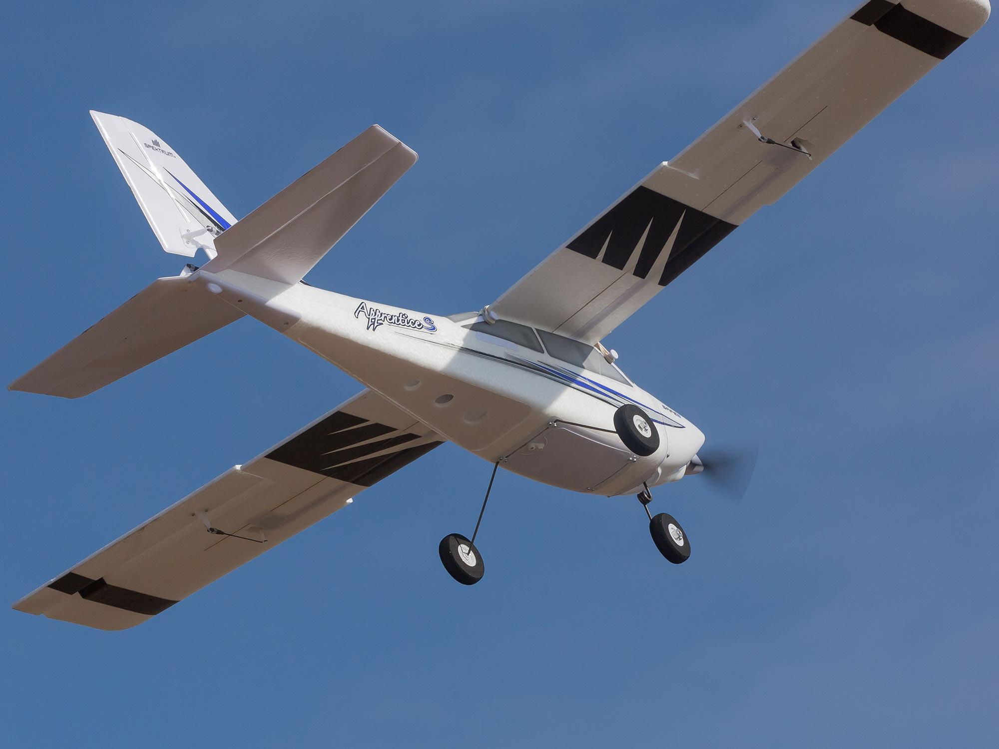 HOBBYZONE APPRENTICE S 2 1.2M RTF BASIC WITH SAFE A-HBZ310001