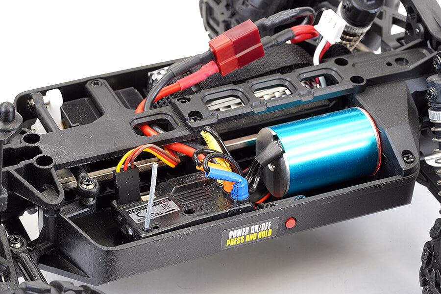 FTX TRACER BRUSHLESS 1/16 4WD MONSTER TRUCK RTR - BLUE