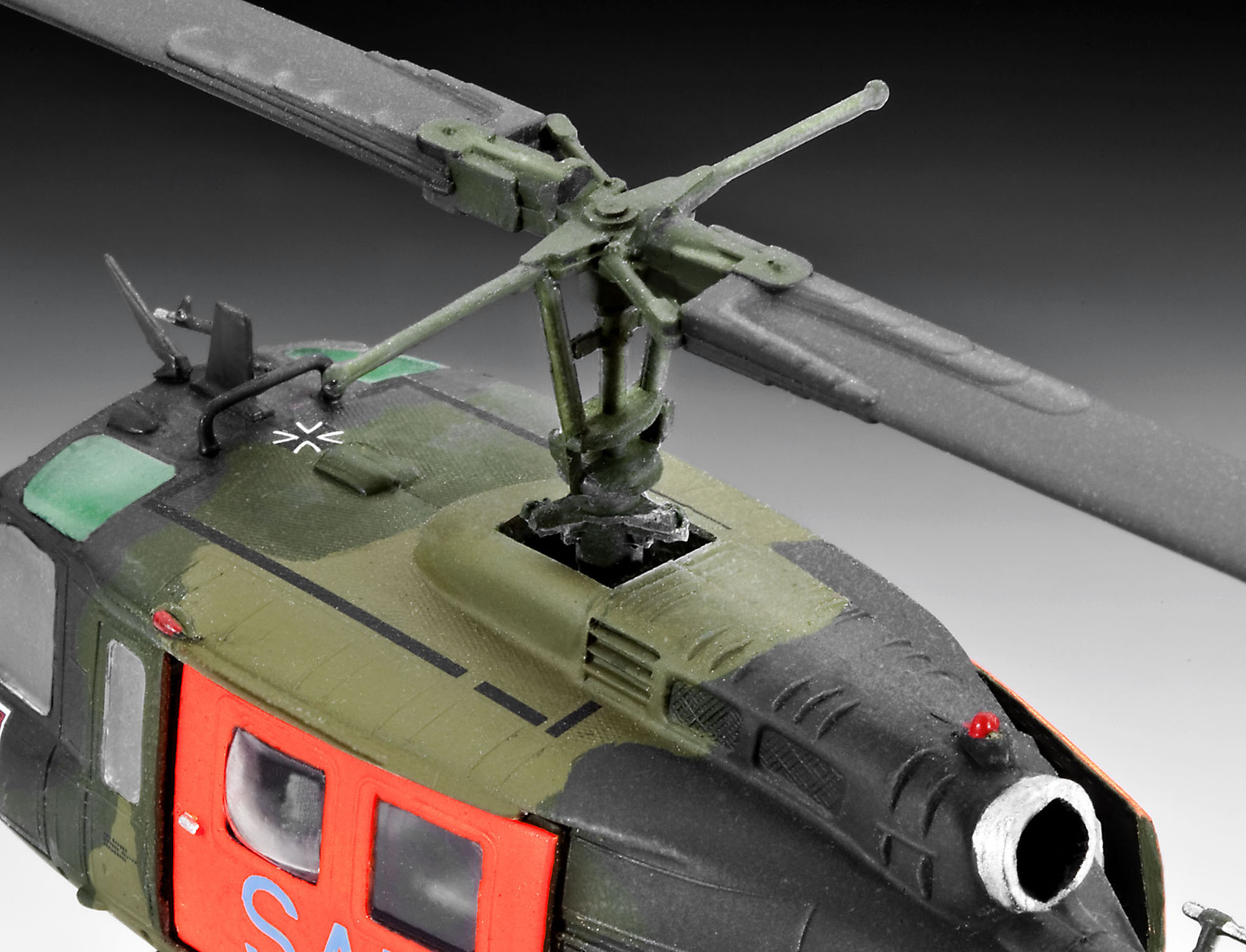 Revell Bell UH-1D SAR 1:72 04444