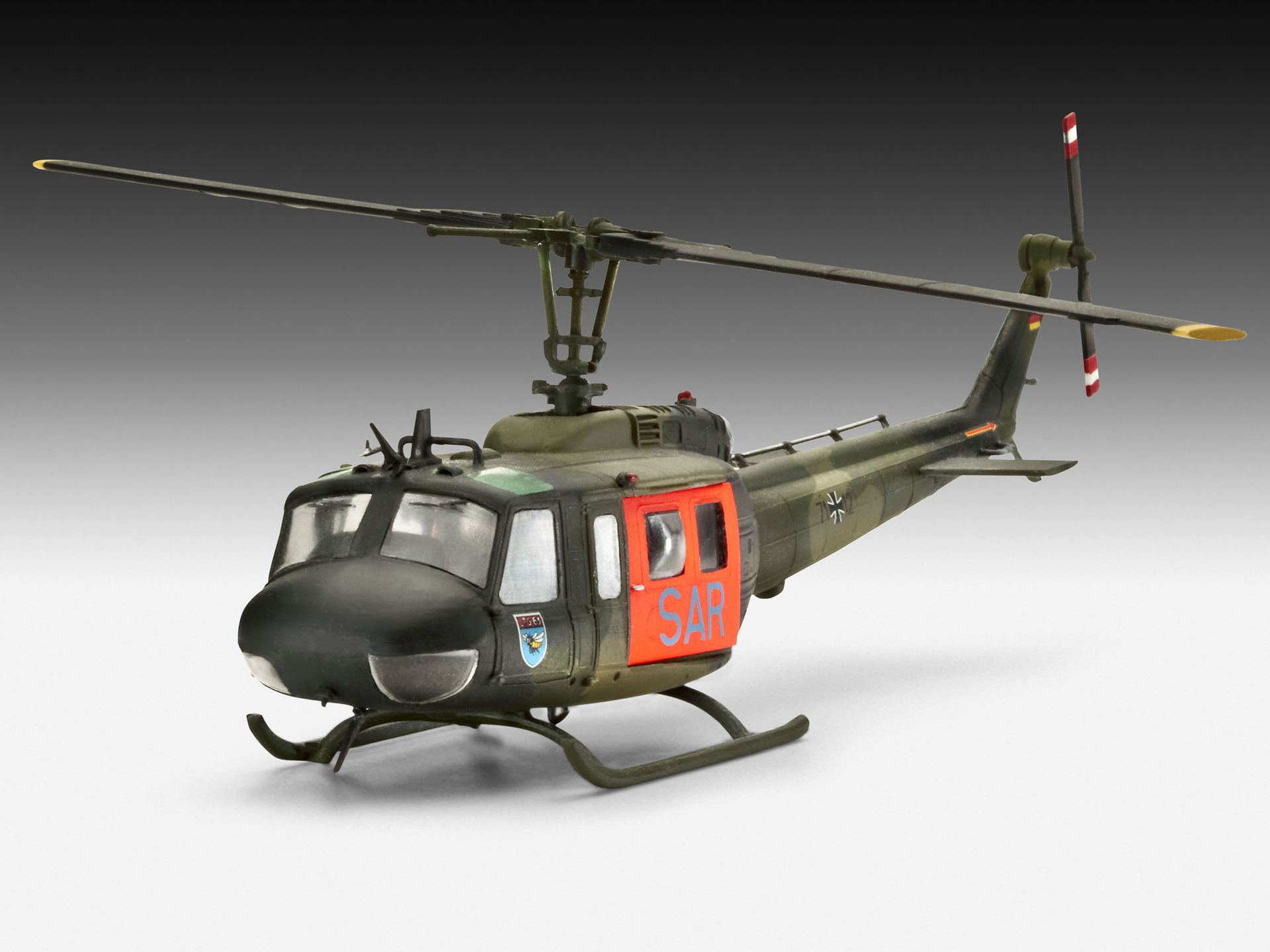 Revell Bell UH-1D SAR 1:72 04444
