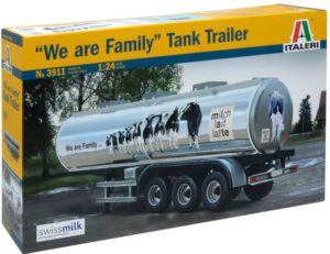 Italeri 1/24 CLASSIC TANK TRAILER "We are family" 3911