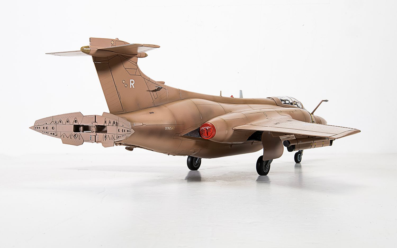 Airfix Blackburn Buccaneer S.2B 1:48 A12014 - Image 12