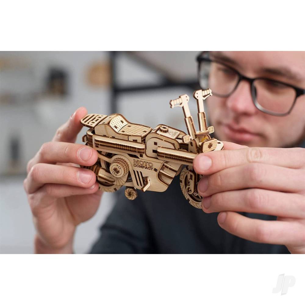 UGears Moto Compact Folding Scooter UGR70168 - Image 2