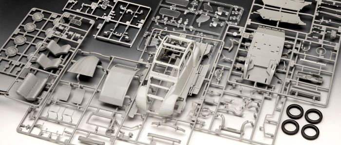 Revell James Bond "Citroen 2CV" Gift Set 1/24 05663