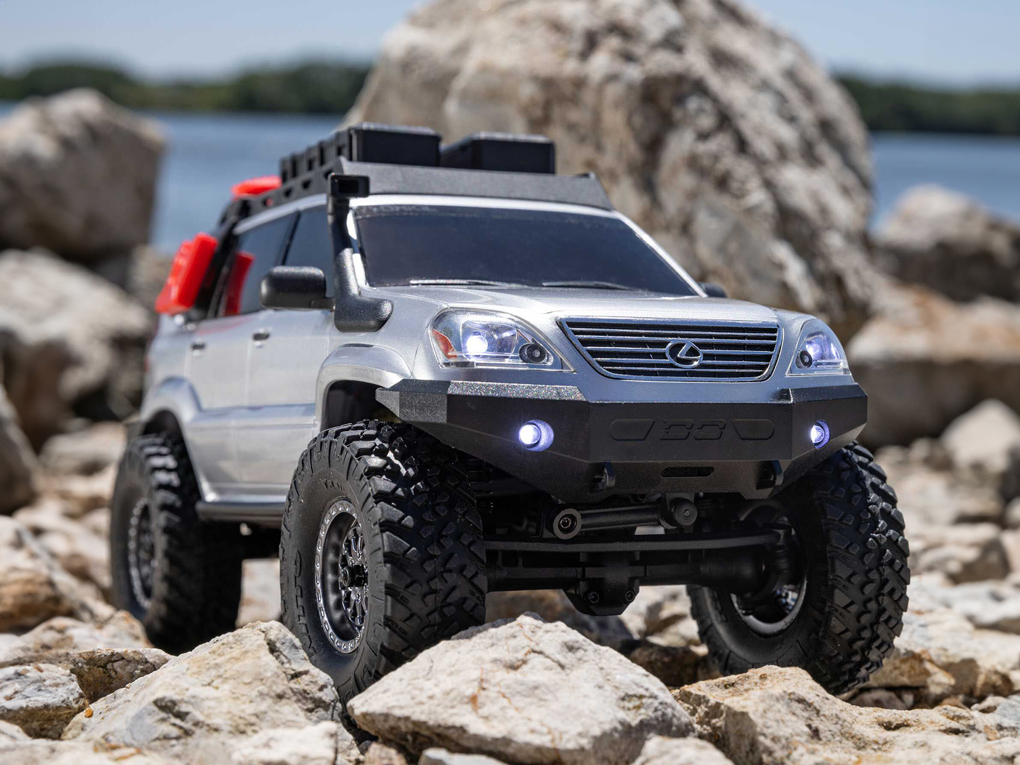 1/24 SCX24 Lexus GX 470 4WD Rock Crawler RTR Silver - Image 9