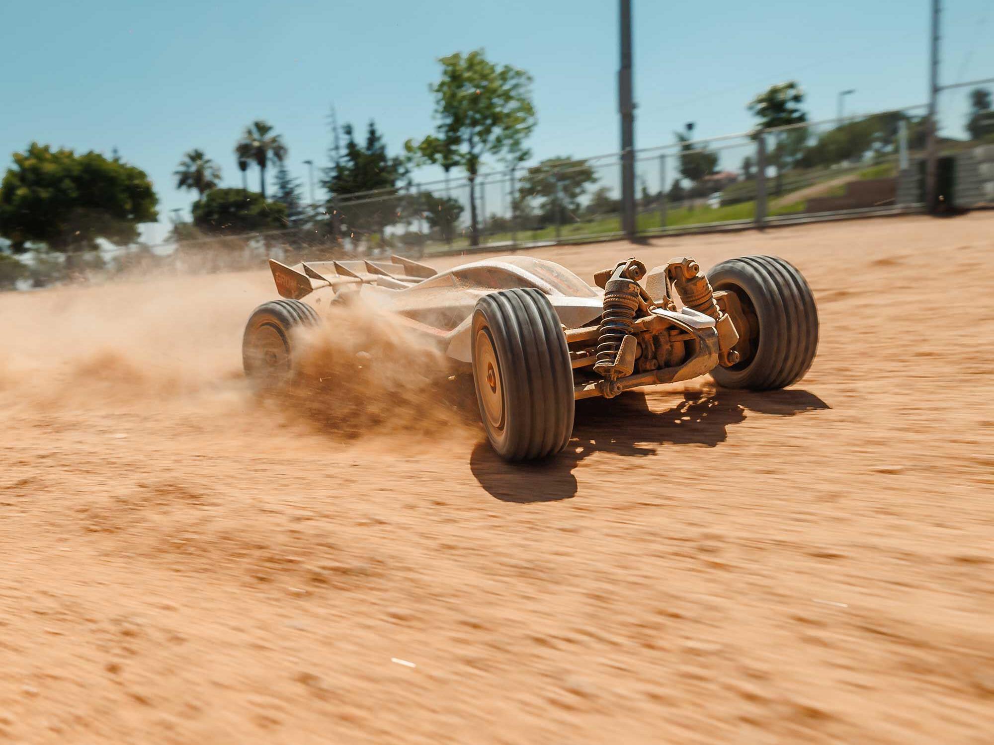 Arrma TYPHON GROM 223S BLX 4X4 (No Batt/Charg) 1/18 Silver C-ARA2306T1