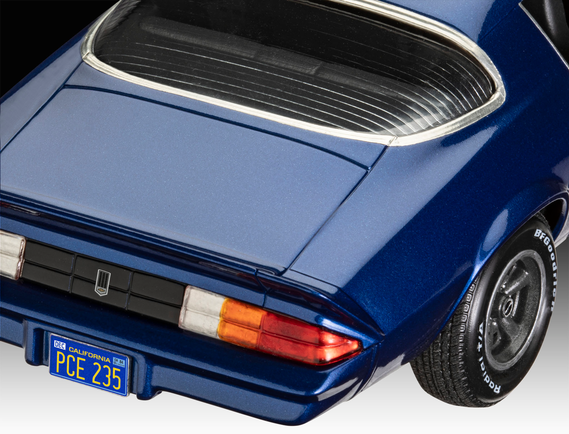 Revell "Stranger Things" Chevy Camaro Z-28 1/24 07728