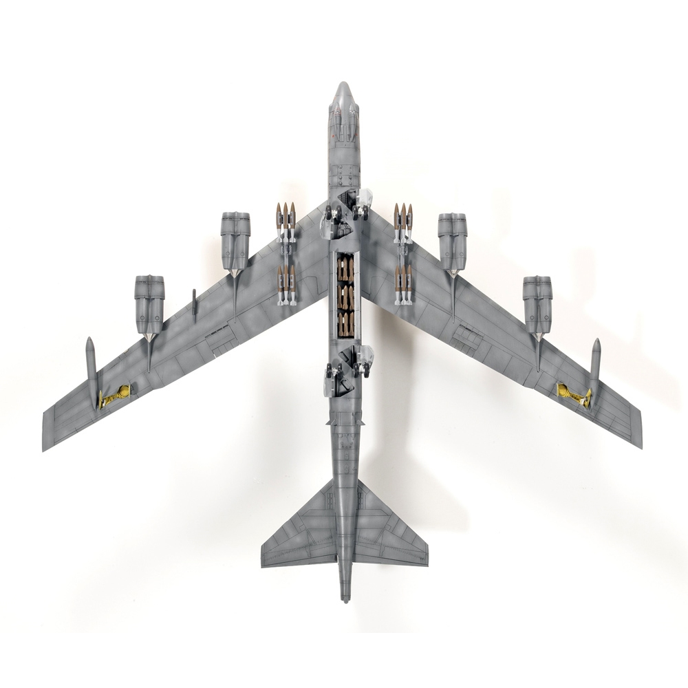 Academy US Air Force B-52H Stratofortress 20th BS Buccaneers 1:144 12622