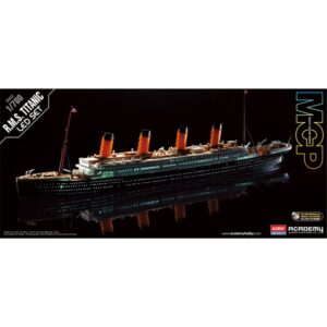 Academy British RMS Titanic MCP Ship + LED set 1:700 14220
