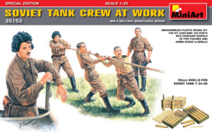 Miniart Soviet Tank Crew at Rest 1/35 MIN35153