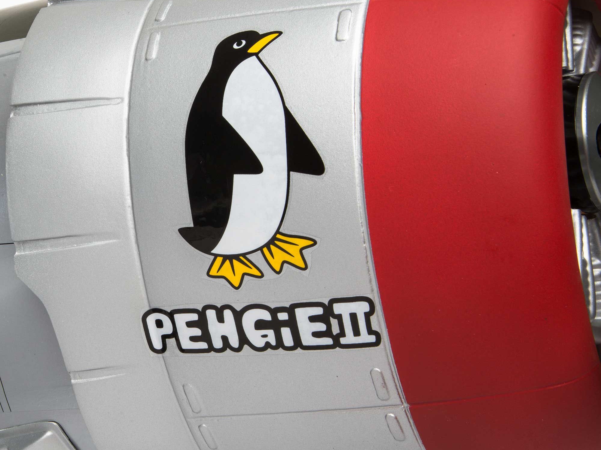 Hangar-9 P-47D Thunderbolt 20cc ARF 67 Inch A-HAN2990B