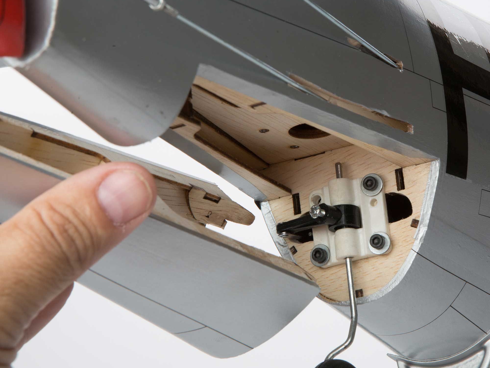 Hangar-9 P-47D Thunderbolt 20cc ARF 67 Inch A-HAN2990B