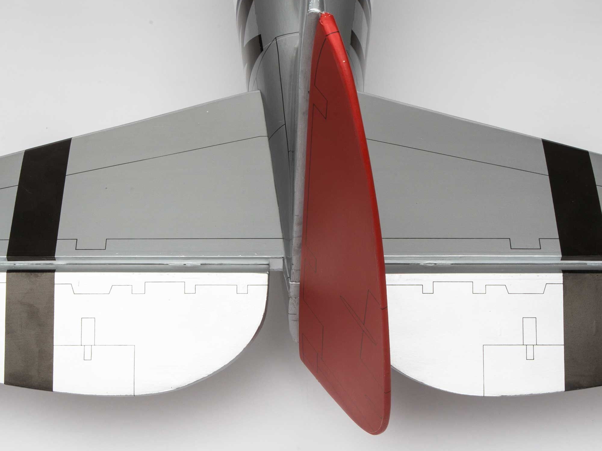 Hangar-9 P-47D Thunderbolt 20cc ARF 67 Inch A-HAN2990B