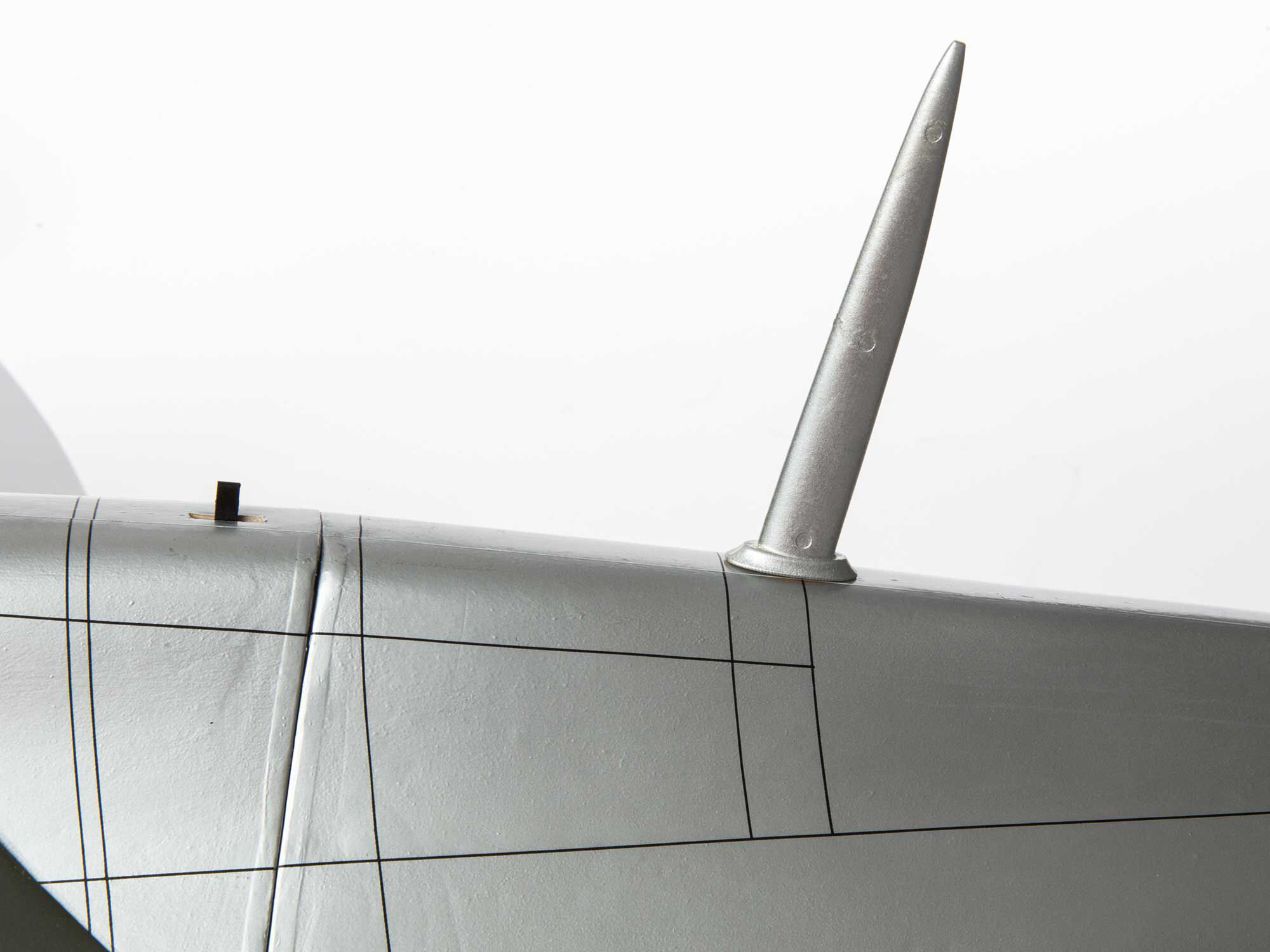 Hangar-9 P-47D Thunderbolt 20cc ARF 67 Inch A-HAN2990B