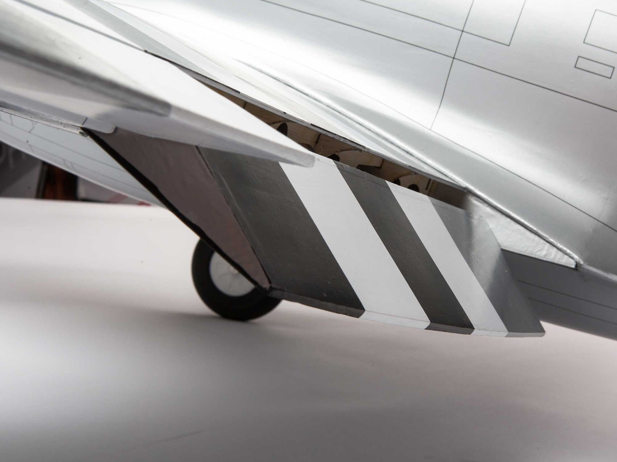 Hangar-9 P-47D Thunderbolt 20cc ARF 67 Inch A-HAN2990B