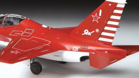 Zvezda 1/72 Yak-130 Trainer Z7316 - Image 4