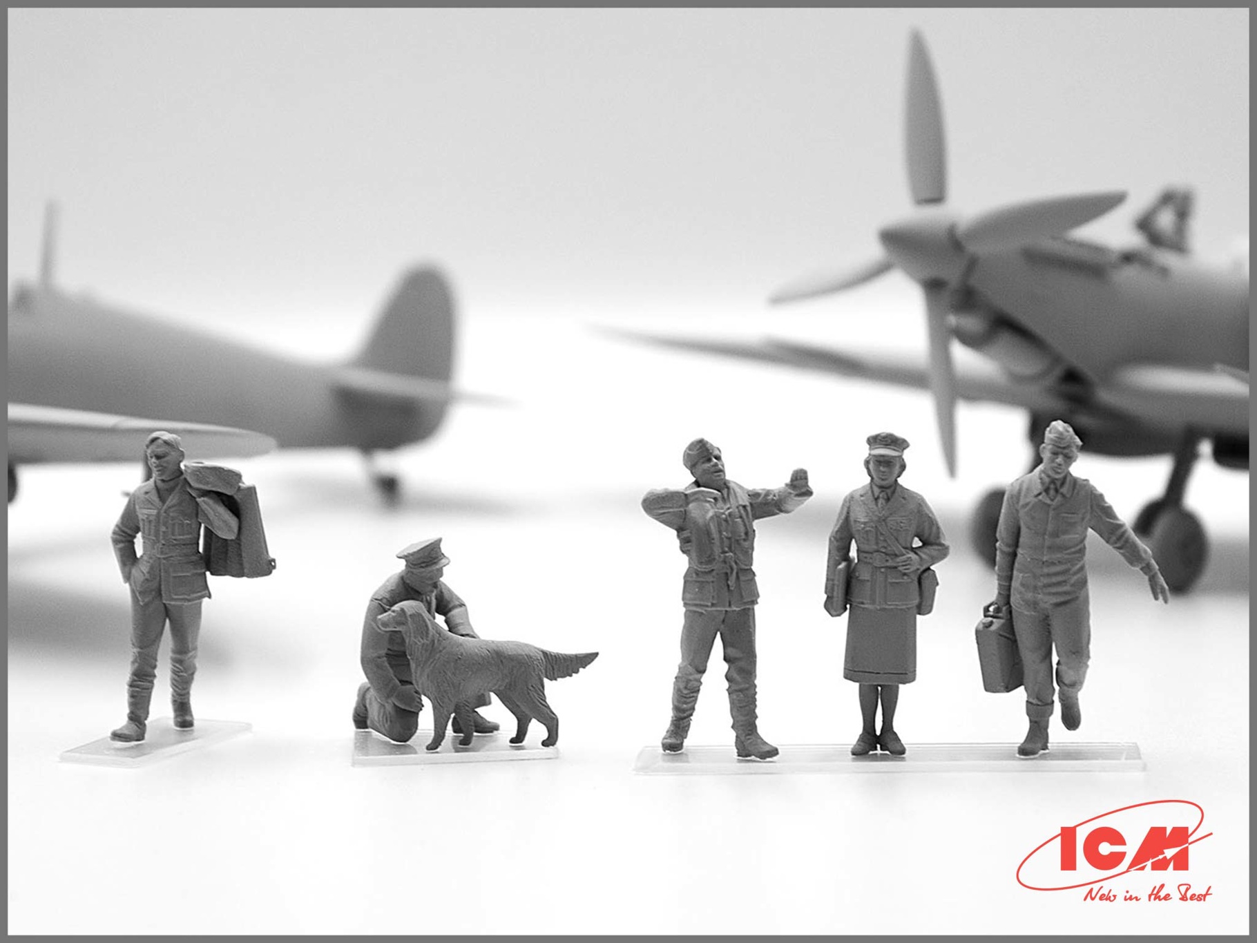 ICM 1/48 RAF Pilots & Ground Personnel (1939-1945) 7 Figures ICM48081 - Image 2