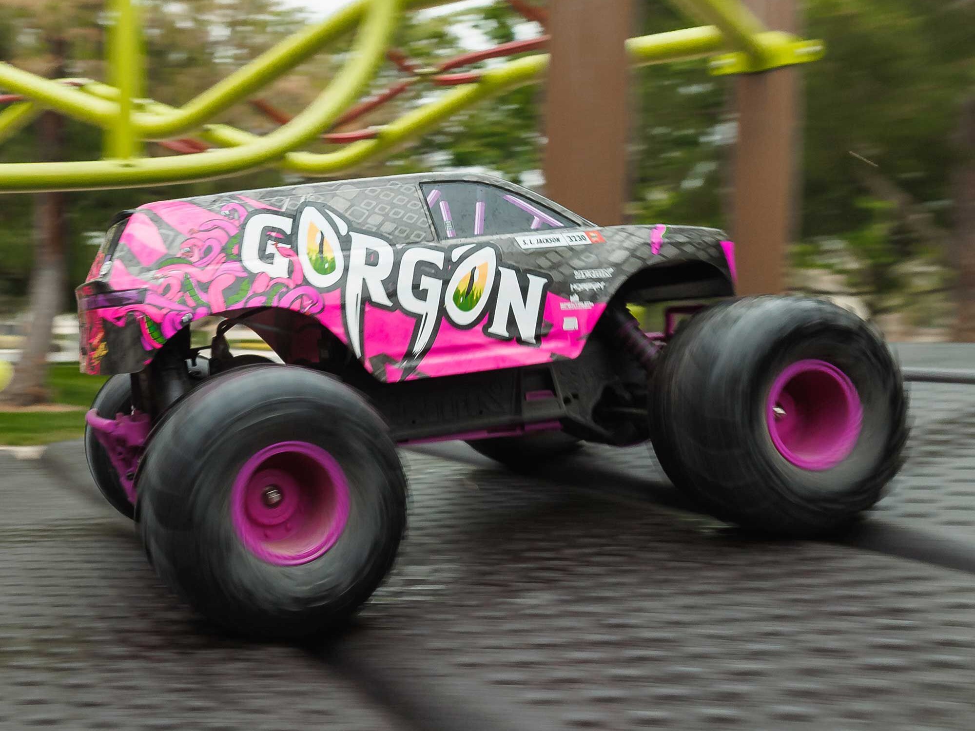 Arrma 1/10 GORGON MEGA 550 2WD MT with Battery Charger Purple C-ARA3230ST4 - Image 24