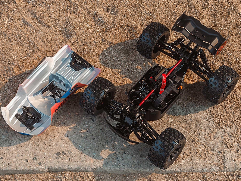 Arrma 1/8 KRATON 6S V6 4X4 BLX Speed Monster Truck RTR Black/Green C-ARA8608V6T3 - Image 14