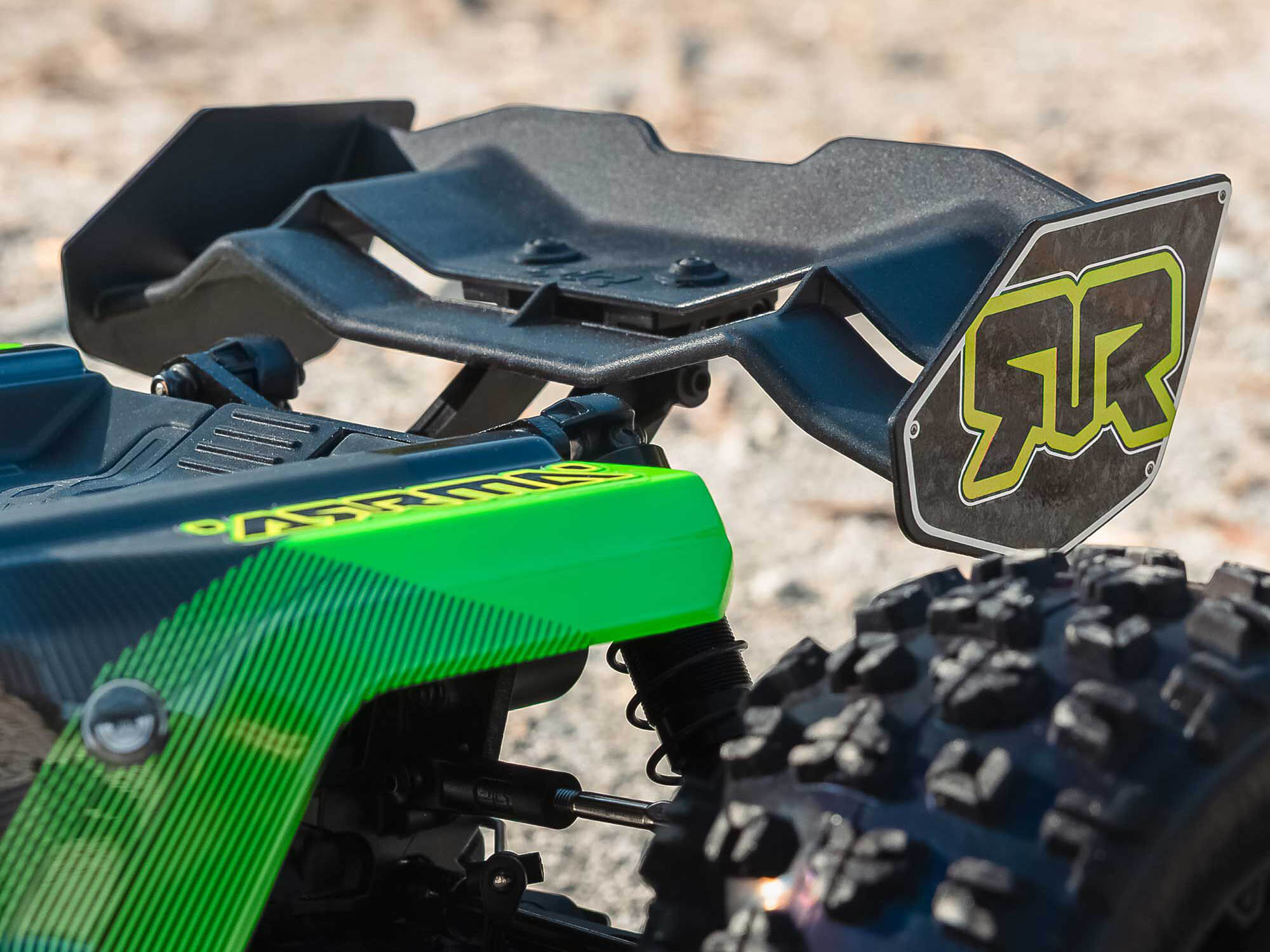 Arrma 1/8 KRATON 6S V6 4X4 BLX Speed Monster Truck RTR Black/Green C-ARA8608V6T3 - Image 22