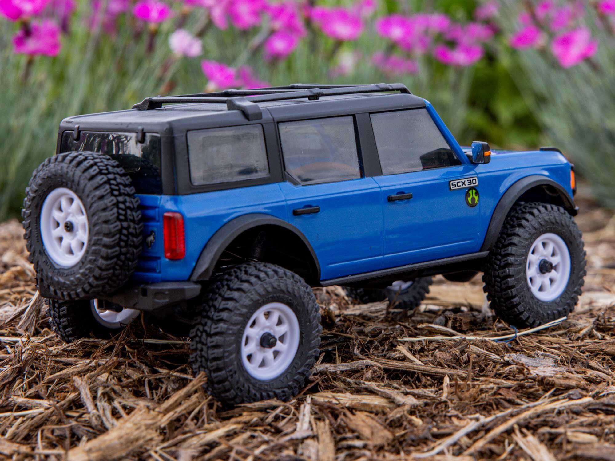 Axial 1/30 SCX30 Ford Bronco 4X4 RTR Brushed Rock Crawler Blue C-AXI-2048T1 - Image 11