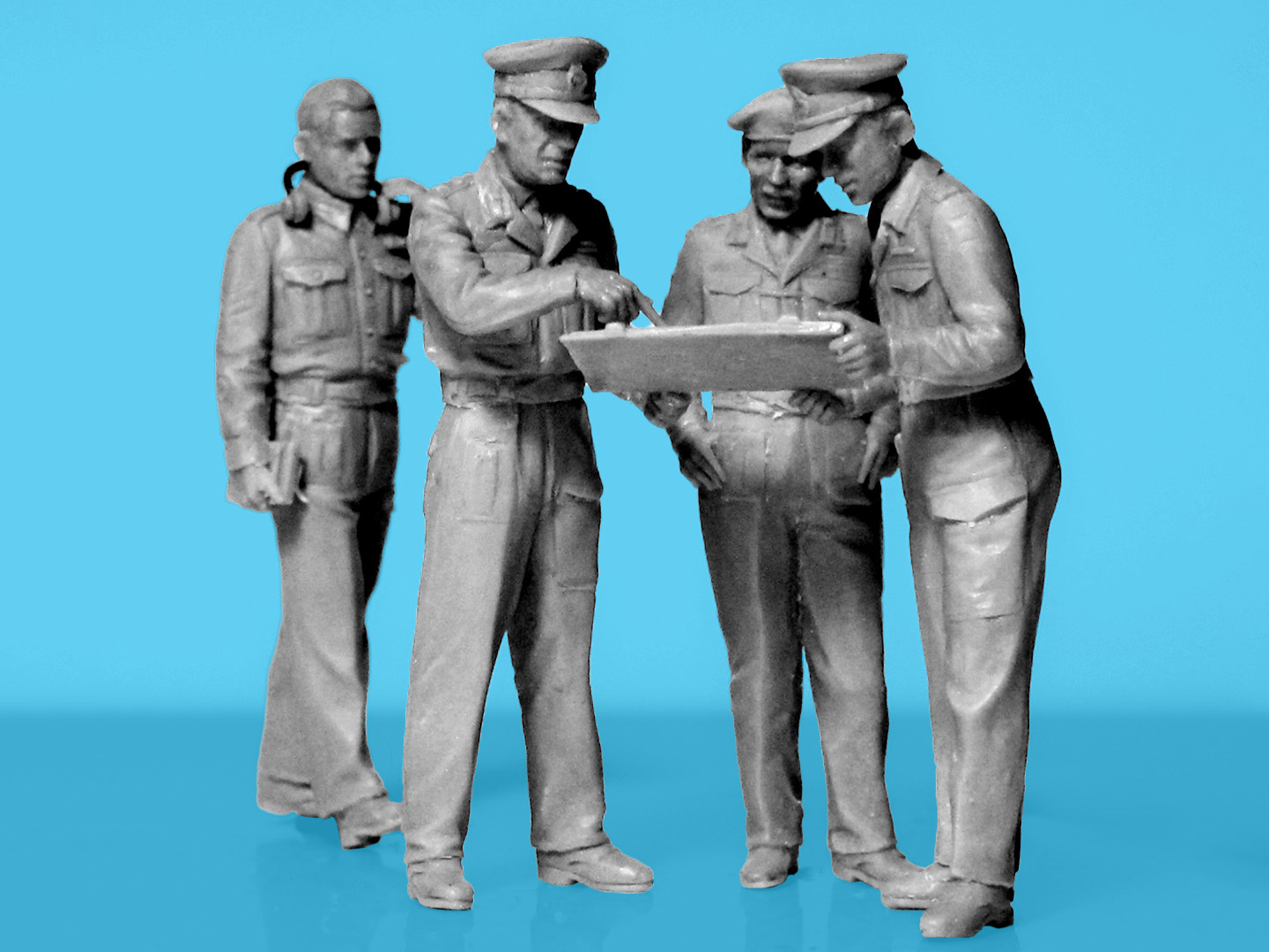 ICM Montgomery's Staff Set of 4 Figures 1:35 ICM35617 - Image 5