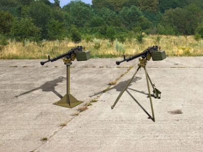 ICM DShKM Heavy Machine Gun with Support/Tripod 1:35 ICM35747