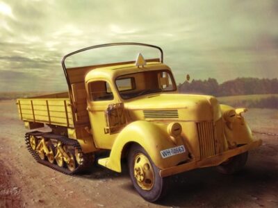 ICM V3000S/SS M (Sd.Kfz.3b) Maultier, WWII German Semi-Tracked Truck 1:35 ICM35412